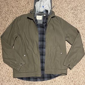 Volcom jacket w flannel